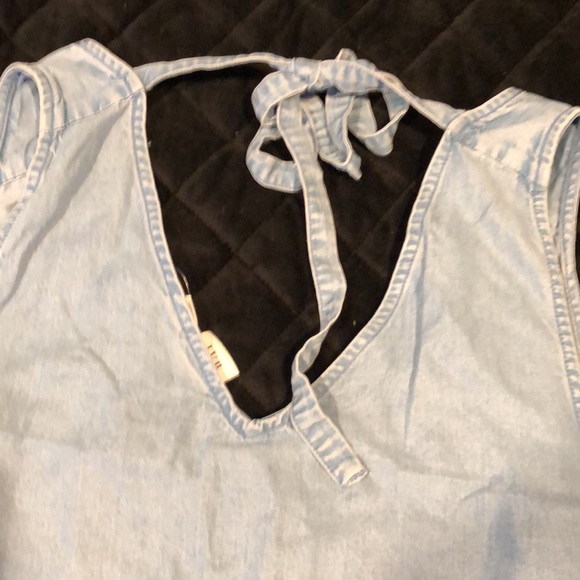 Gap - Picture 2 of 4